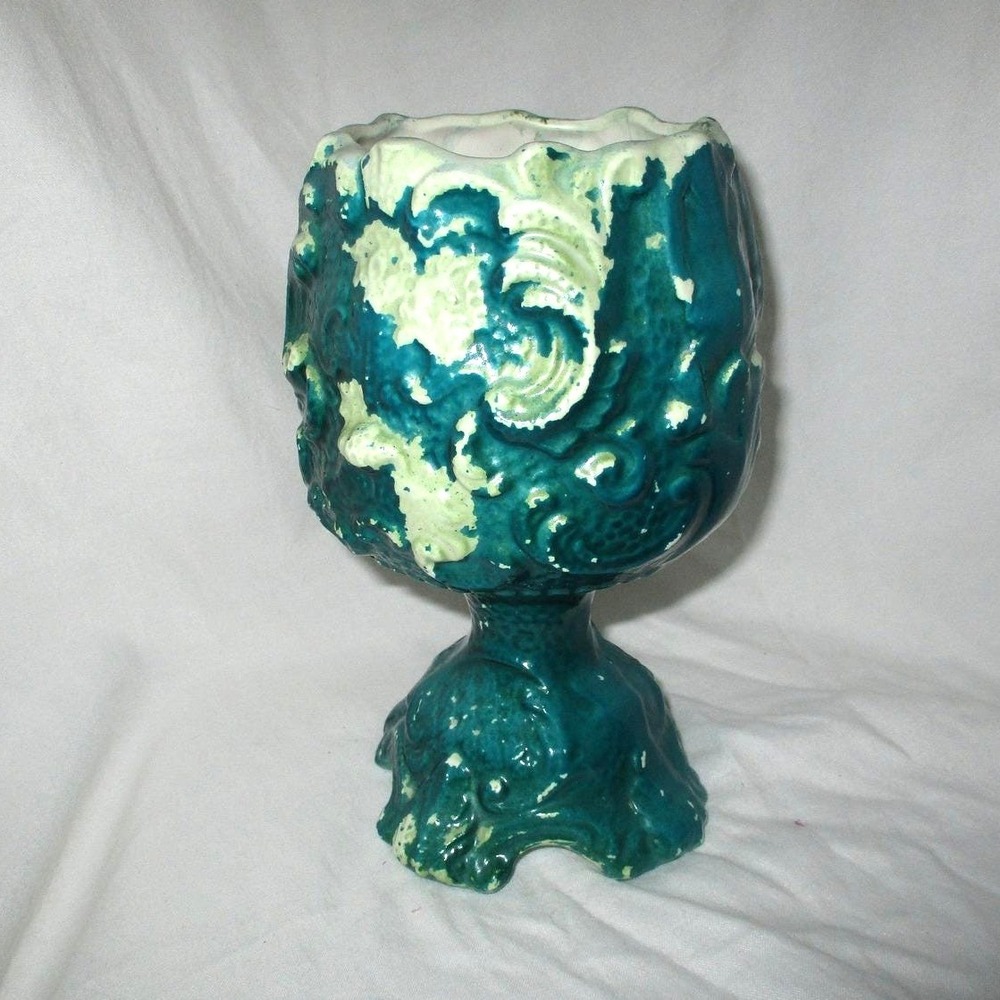 GobletGreen distressed Vase Filigree Vine Ardco Japan unique gift
